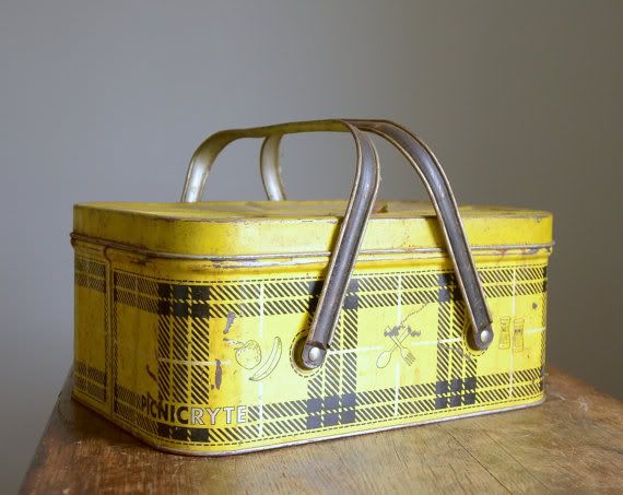 vintage plaid lunchbox