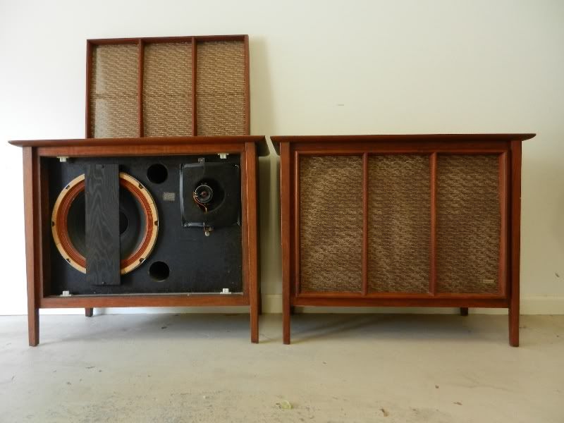 retro speakers