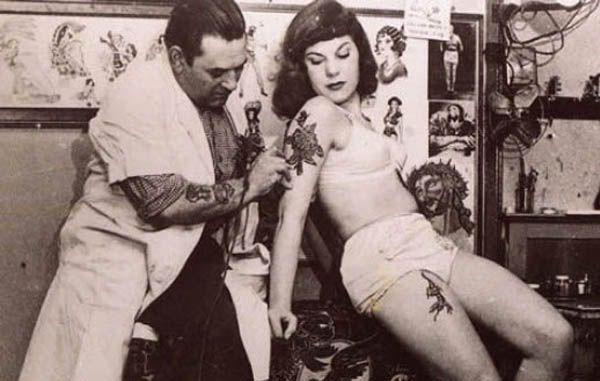 vintage tattooed women