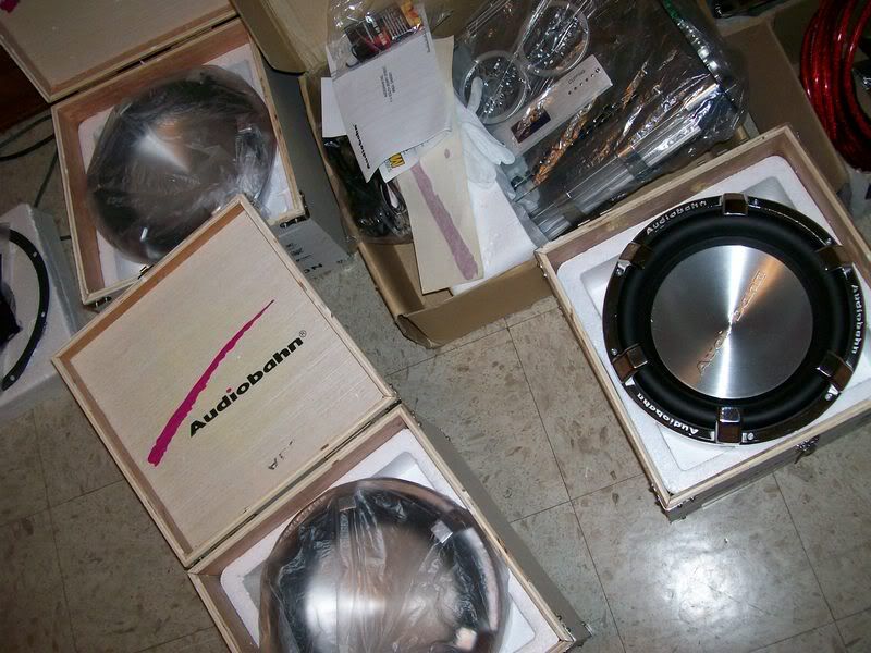 audiobahn 18 inch subwoofer