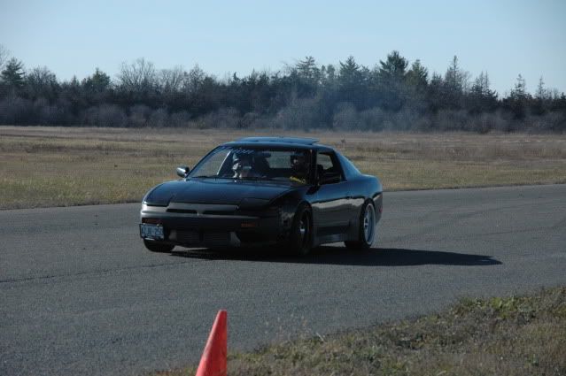 http://img.photobucket.com/albums/v117/ridepinktrucks/drifting%20nov%208th/DSC_0735.jpg