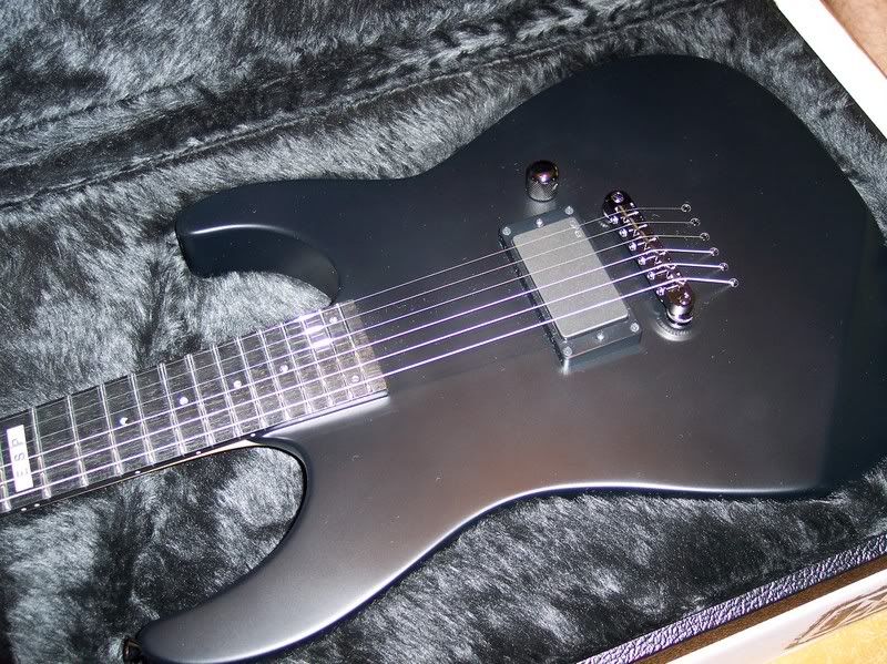 flat neck guitar