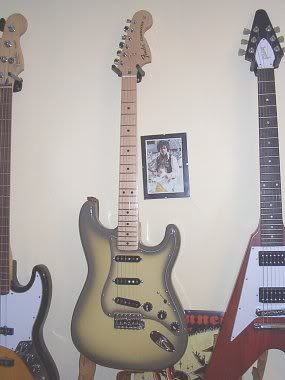 Fender Strat, Antigua reissue, 2004