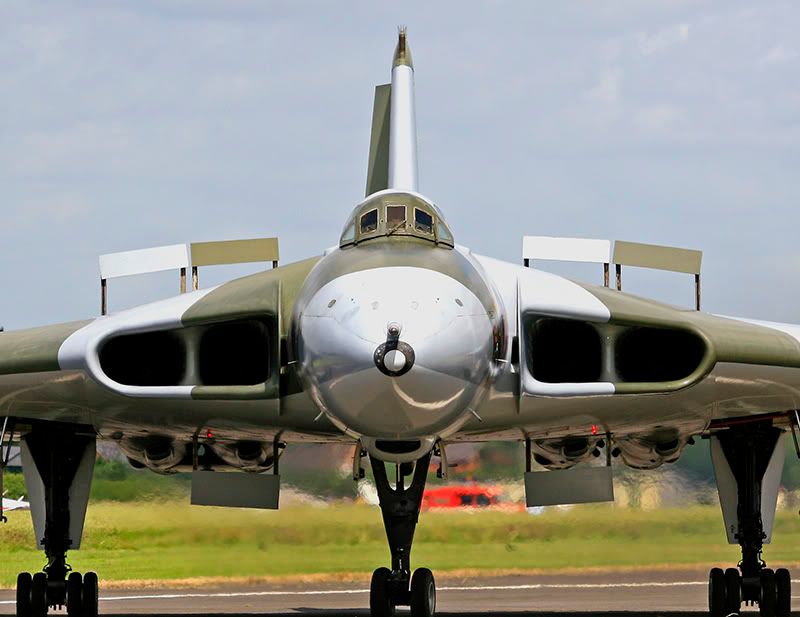 http://img.photobucket.com/albums/v118/vulcan558/XM6551.jpg