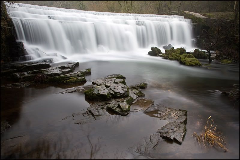 IMAGE: http://img.photobucket.com/albums/v119/Markulous/General%20Landscapes/5.jpg