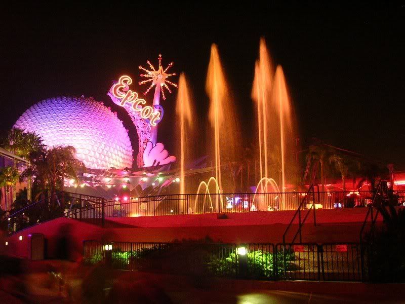 2-25-06-epcotnight0142.jpg