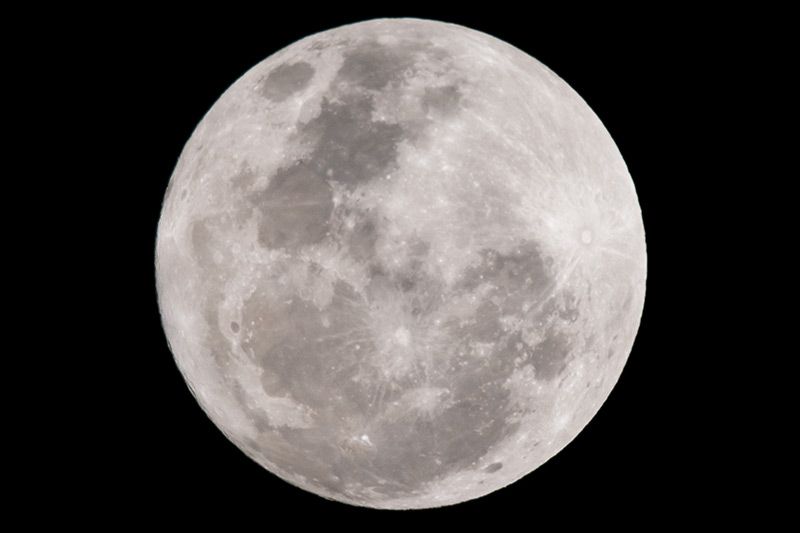 moon-047_zpsbc49be64.jpg