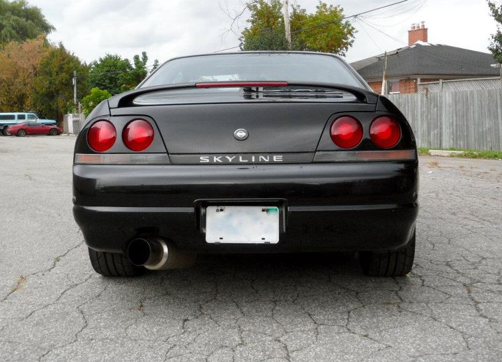 http://img.photobucket.com/albums/v122/nakedatthecomp/skyline3.png