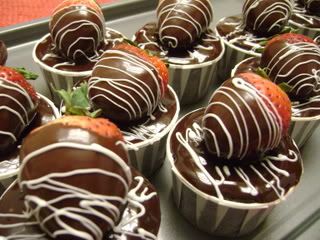 CHwinechococupcakes011.jpg