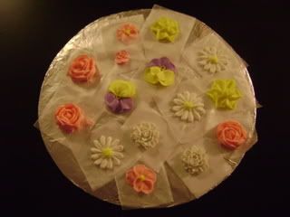 Flower Cake on Royal Icing Flowers   I   Cuppycakes