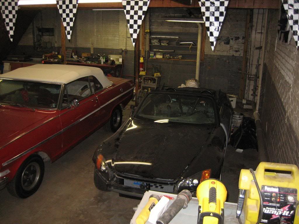 http://img.photobucket.com/albums/v123/gearhead313/Butler%20shop/butlershop028.jpg