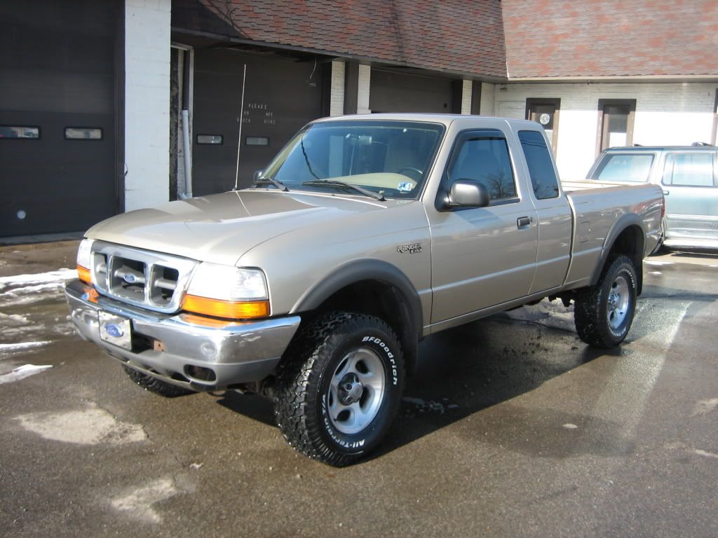 http://img.photobucket.com/albums/v123/gearhead313/for%20sale/Vehicles/2000ranger001.jpg