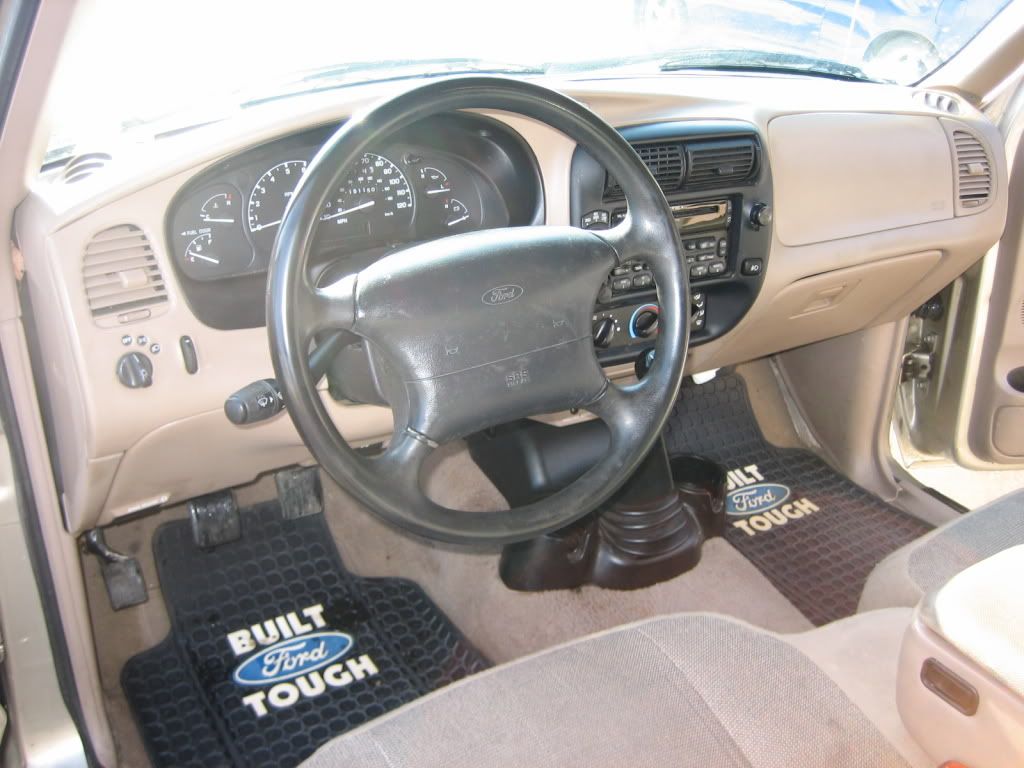 http://img.photobucket.com/albums/v123/gearhead313/for%20sale/Vehicles/2000ranger008.jpg