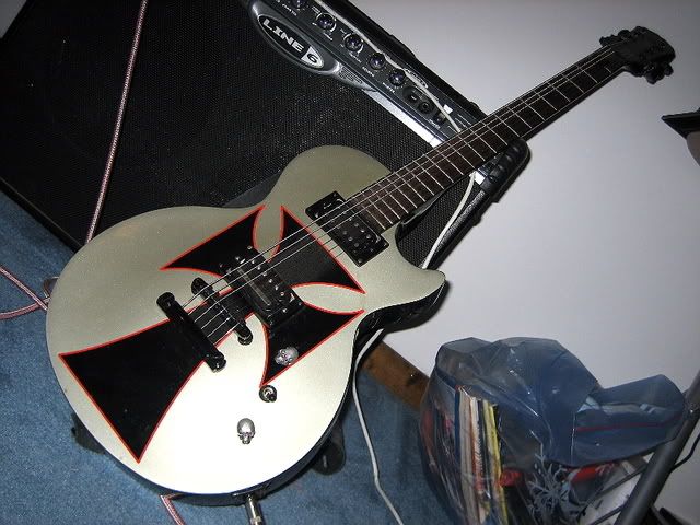 http://img.photobucket.com/albums/v123/gearhead313/gibsonbaritone.jpg