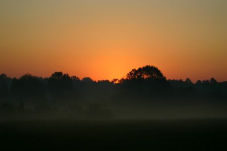 IMAGE: http://img.photobucket.com/albums/v123/tribander_3/Sunrises/IMG_1587.jpg
