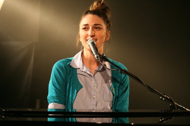 IMAGE: http://img.photobucket.com/albums/v125/ActorJLB/6_zpsljkxm53o.jpg