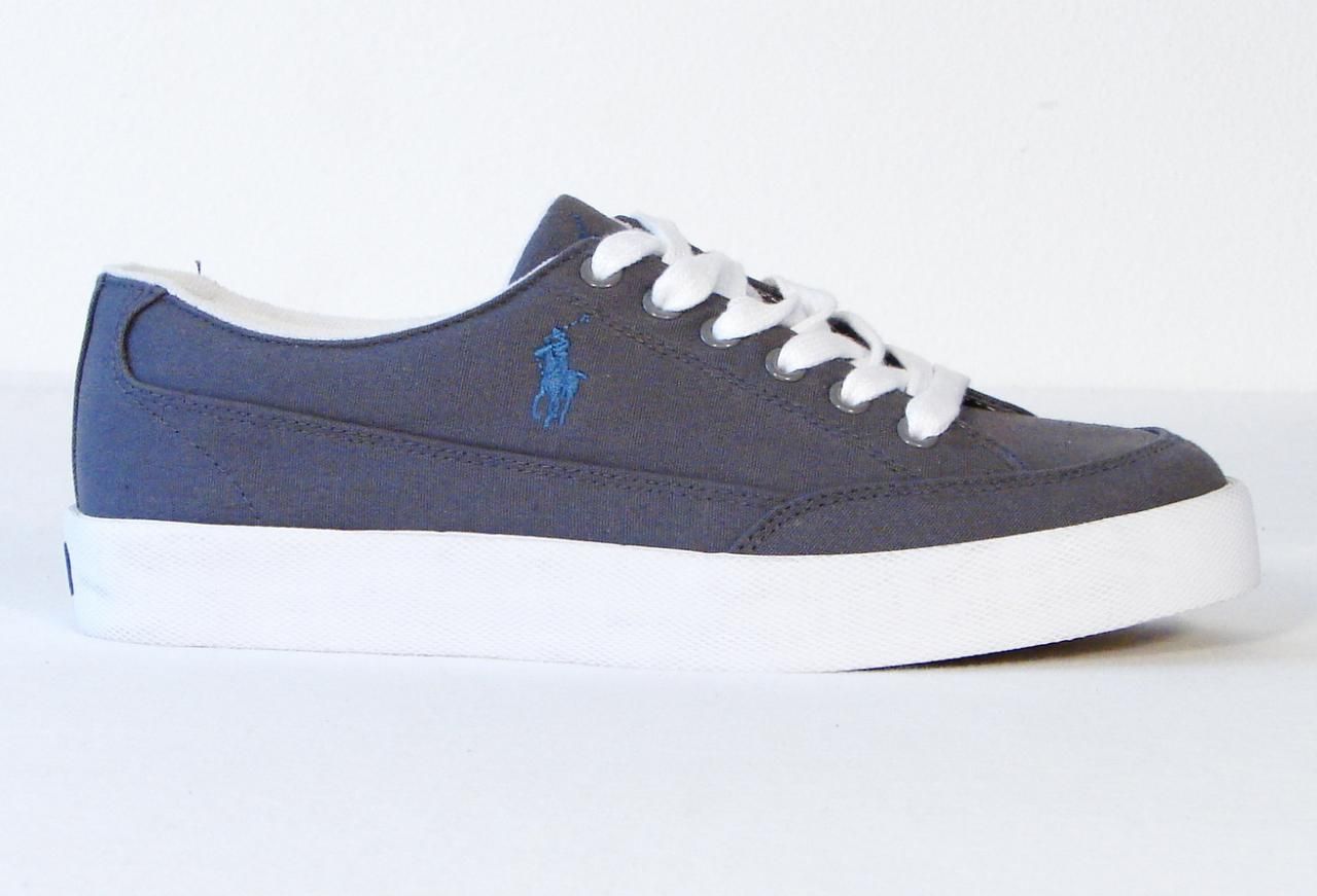 canvas deck shoe