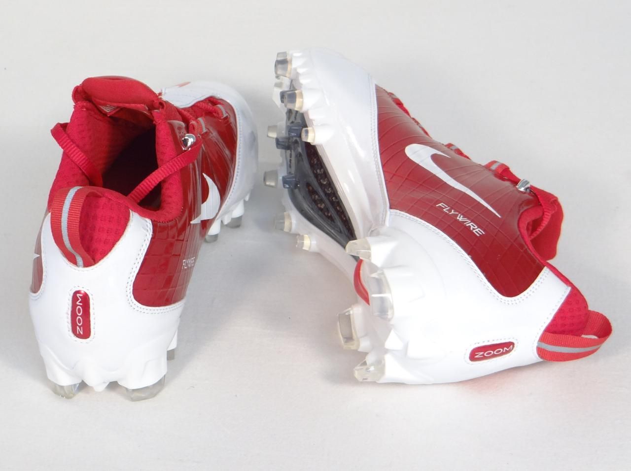 nike low cleats