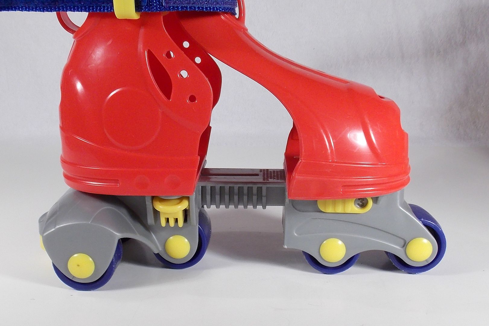 FISHER PRICE OVER THE SHOE ADJUSTABLE ROLLER SKATES OR BLADES USED eBay
