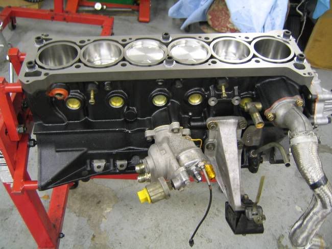 http://img.photobucket.com/albums/v126/keithcowie/os%203l%20engine/engineside.jpg