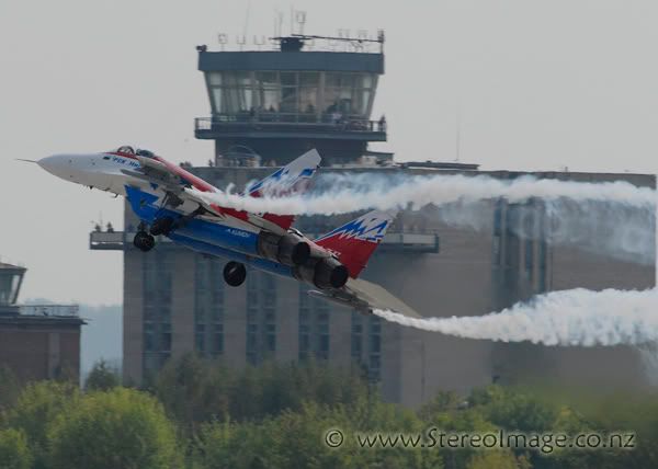 http://img.photobucket.com/albums/v128/chrisgee/Aviation/MAKS%202007%20-%20Russia/Flying%20Display/_GE26061copy.jpg