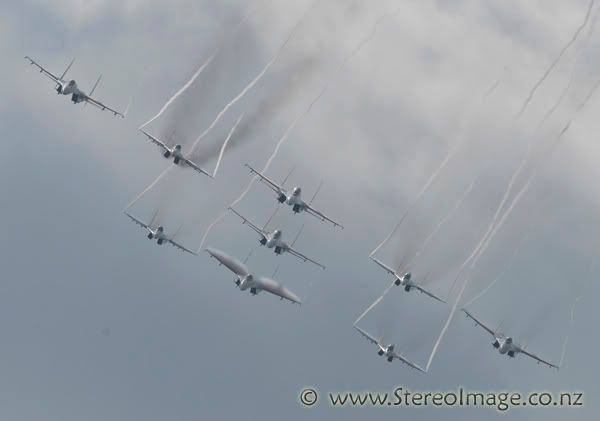 http://img.photobucket.com/albums/v128/chrisgee/Aviation/MAKS%202007%20-%20Russia/Flying%20Display/_GE27621copy.jpg