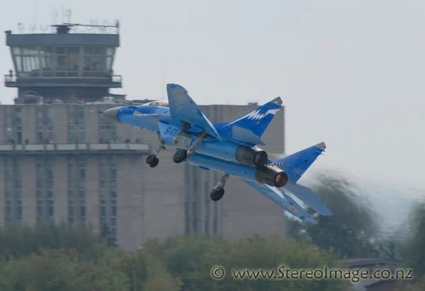 http://img.photobucket.com/albums/v128/chrisgee/Aviation/MAKS%202007%20-%20Russia/Flying%20Display/_GE28109copy.jpg