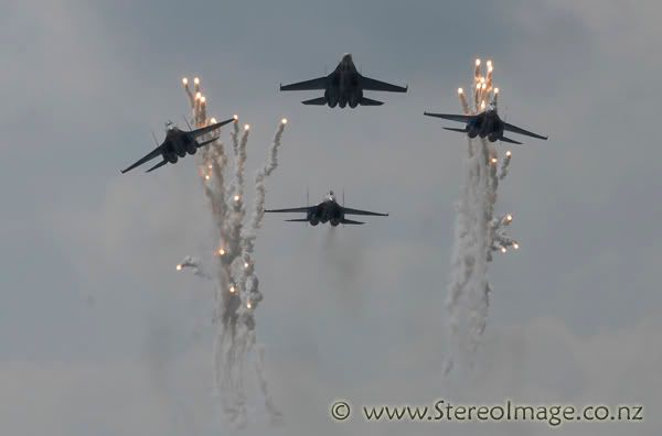 http://img.photobucket.com/albums/v128/chrisgee/Aviation/MAKS%202007%20-%20Russia/Flying%20Display/_GE28390copy.jpg