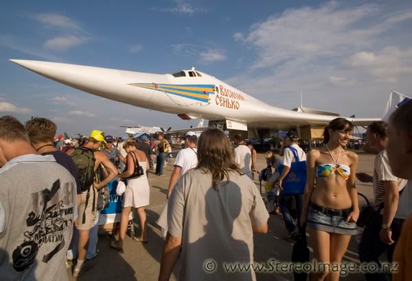http://img.photobucket.com/albums/v128/chrisgee/Aviation/MAKS%202007%20-%20Russia/Static%20Display/_DSC3657copy.jpg