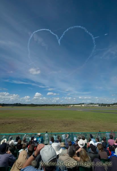 http://img.photobucket.com/albums/v128/chrisgee/Aviation/RIAT%202007%20-%20UK/Air%20Displays/_DSC3271copy.jpg