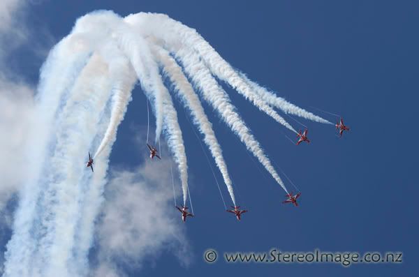 http://img.photobucket.com/albums/v128/chrisgee/Aviation/RIAT%202007%20-%20UK/Air%20Displays/_GEE4534copy.jpg