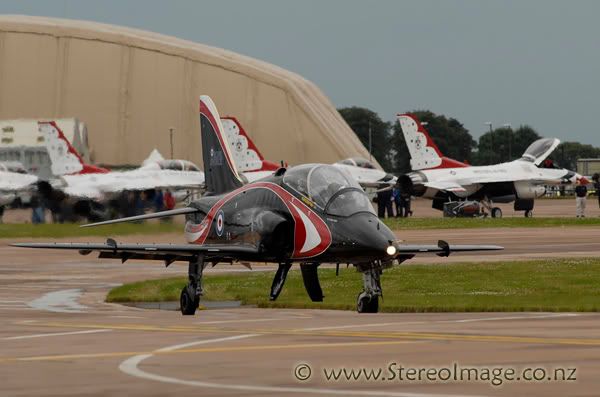 http://img.photobucket.com/albums/v128/chrisgee/Aviation/RIAT%202007%20-%20UK/Arrivals%20and%20Departures/_GEE0748copy.jpg