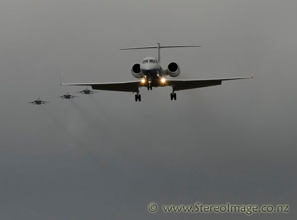 http://img.photobucket.com/albums/v128/chrisgee/Aviation/RIAT%202007%20-%20UK/Arrivals%20and%20Departures/_GEE0830copy.jpg