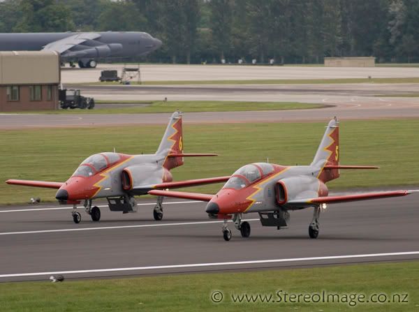 http://img.photobucket.com/albums/v128/chrisgee/Aviation/RIAT%202007%20-%20UK/Arrivals%20and%20Departures/_GEE5613copy.jpg