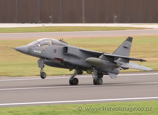 http://img.photobucket.com/albums/v128/chrisgee/Aviation/RIAT%202007%20-%20UK/Arrivals%20and%20Departures/_GEE7297copy.jpg