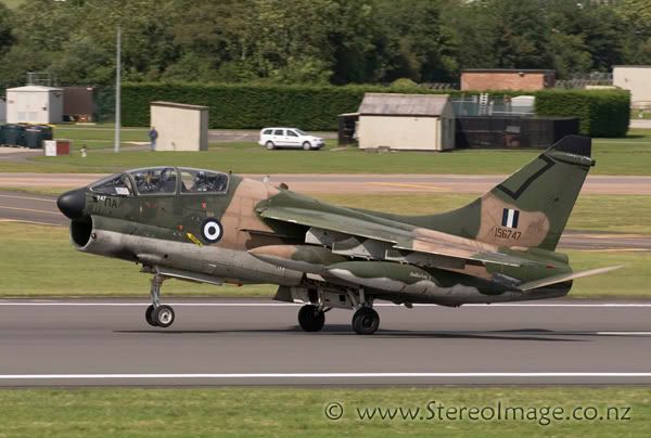 http://img.photobucket.com/albums/v128/chrisgee/Aviation/RIAT%202007%20-%20UK/Arrivals%20and%20Departures/_GEE7685copy.jpg