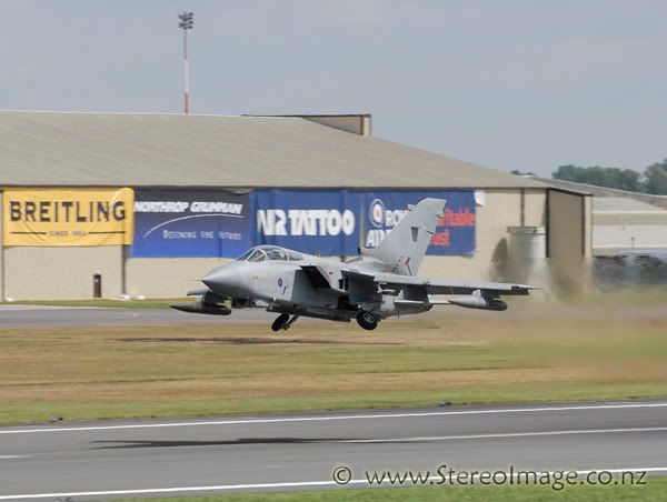 http://img.photobucket.com/albums/v128/chrisgee/Aviation/RIAT%202007%20-%20UK/Arrivals%20and%20Departures/_GEE7766copy.jpg