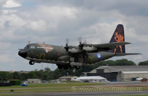 http://img.photobucket.com/albums/v128/chrisgee/Aviation/RIAT%202007%20-%20UK/Arrivals%20and%20Departures/_GEE7891copy.jpg