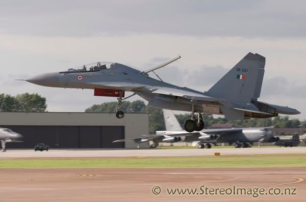 http://img.photobucket.com/albums/v128/chrisgee/Aviation/RIAT%202007%20-%20UK/Arrivals%20and%20Departures/_GEE8389copy.jpg