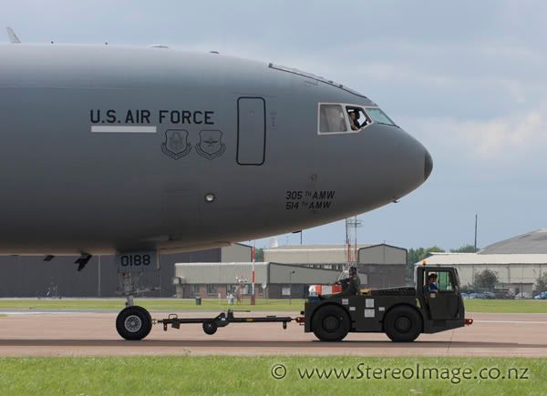 http://img.photobucket.com/albums/v128/chrisgee/Aviation/RIAT%202007%20-%20UK/Arrivals%20and%20Departures/_GEE8720copy.jpg