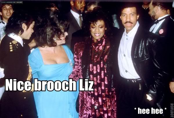 Brooch.jpg