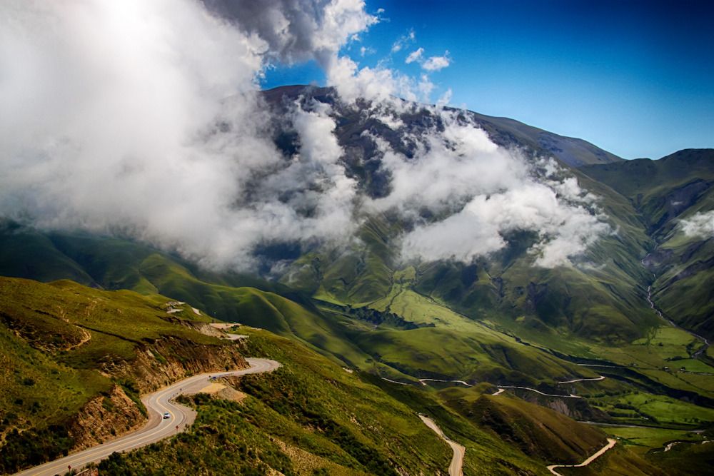 IMAGE: http://img.photobucket.com/albums/v129/soybomb/enchanted_valley_2.jpg