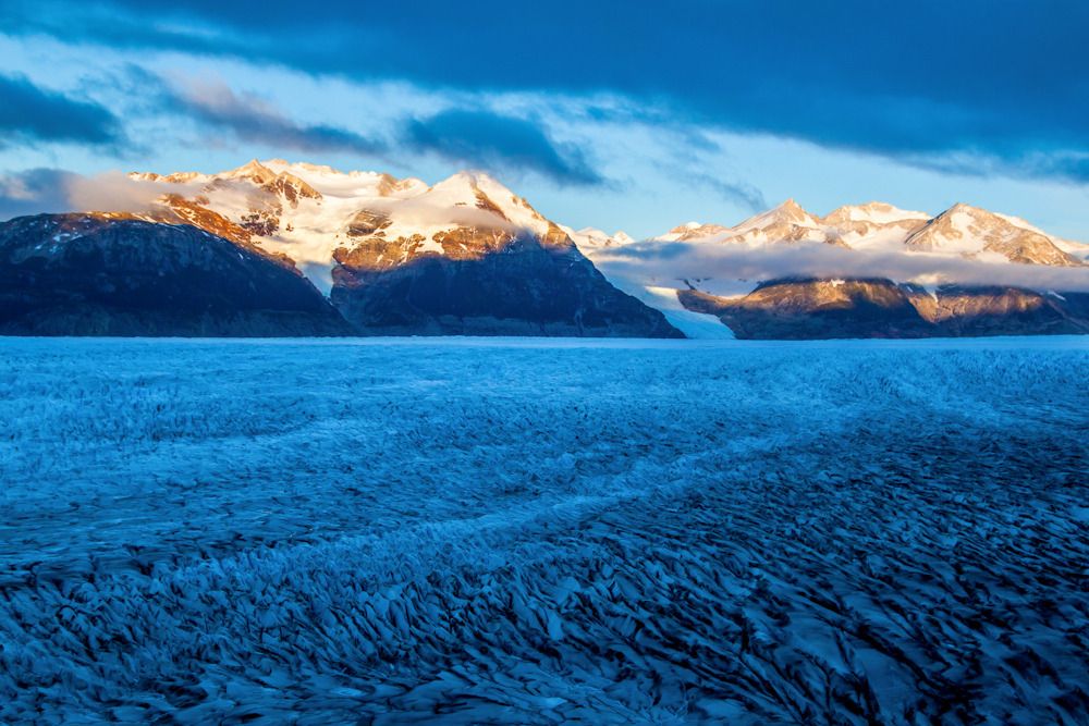 IMAGE: http://img.photobucket.com/albums/v129/soybomb/glacier_landscape_FULLRES-3.jpg