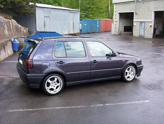 golf3gti16v034L.jpg