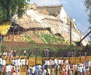 [Image: ayodhya_temple_complex.jpg]