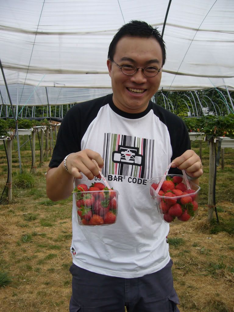 2 basket of strawberry