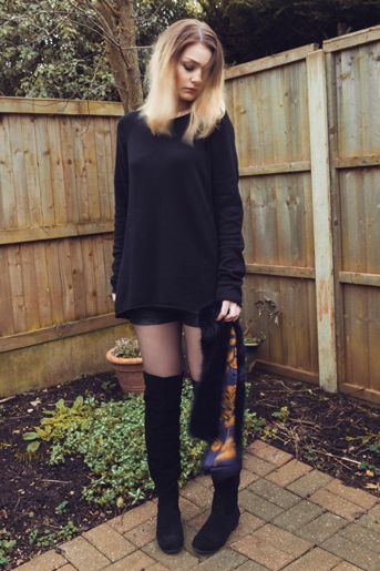 photo allblack4b_zps42404377.jpg