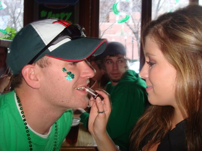 IMAGE: http://img.photobucket.com/albums/v134/Drakeskakes/DSC00007.jpg