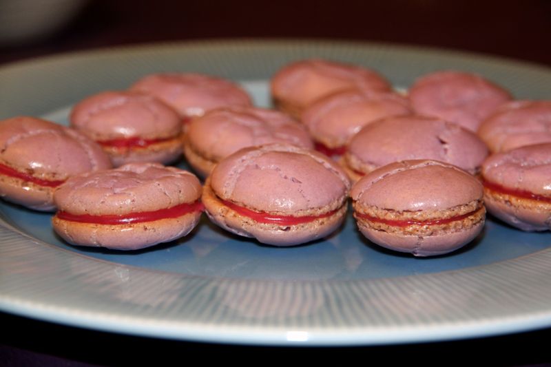 blackcurrantmacarons1.jpg