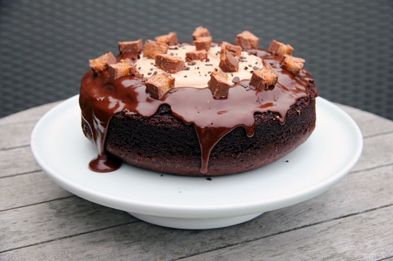 chocolatemarsmoussecake1.jpg